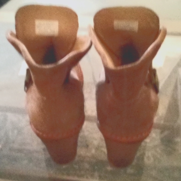 Booties - Picture 4 of 6